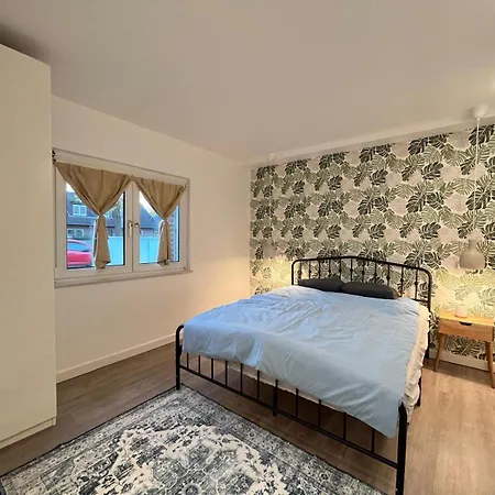 Modern Private House Near Messe Duesseldorf, 4 Bedrooms, Garden, Parking Villa Düsseldorf